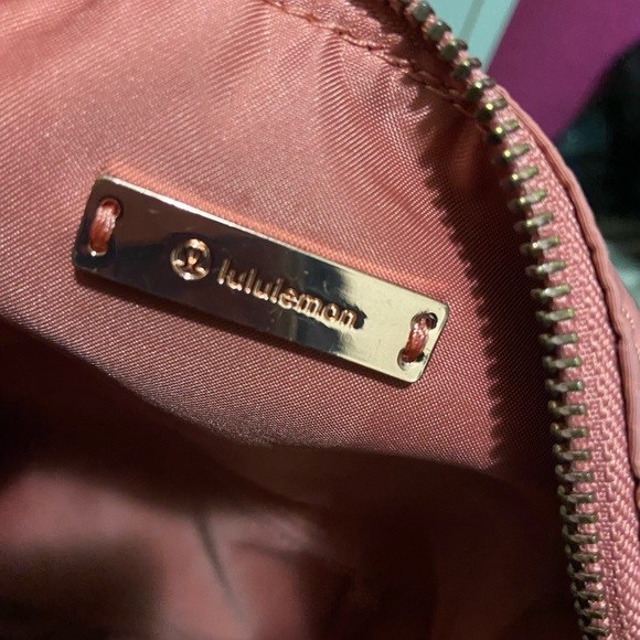 SOLD Lululemon All night festival bag - Picture 8 of 11